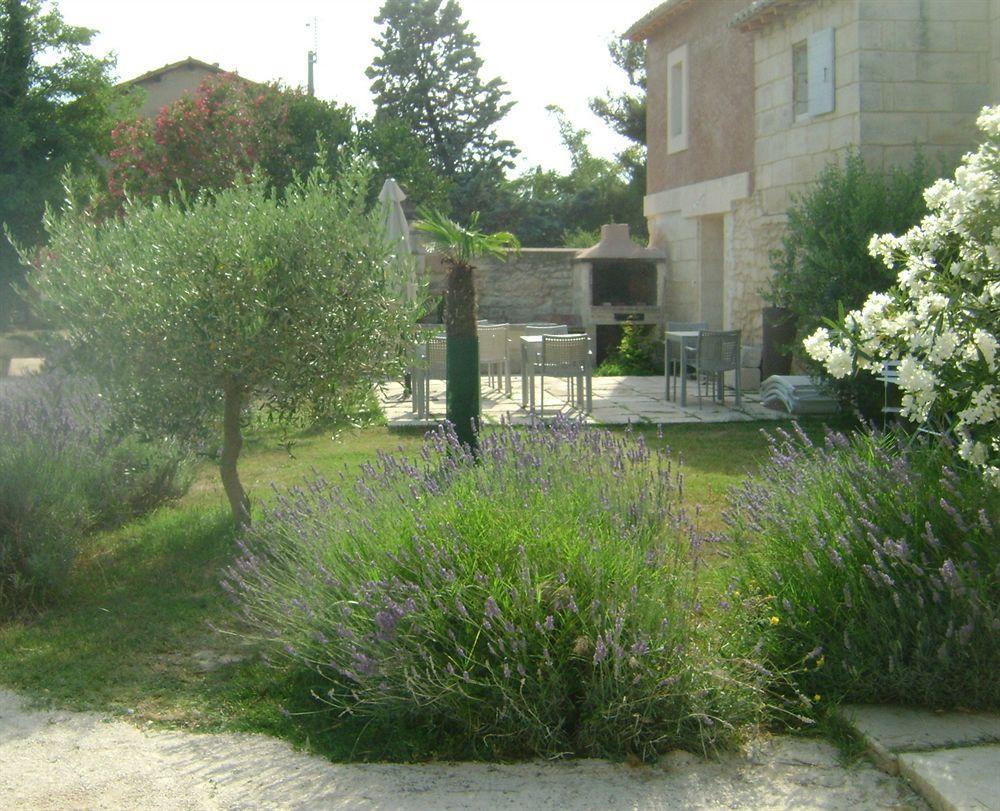 Mas Guiraud, Le Coquet Panzió Beaucaire  Kültér fotó