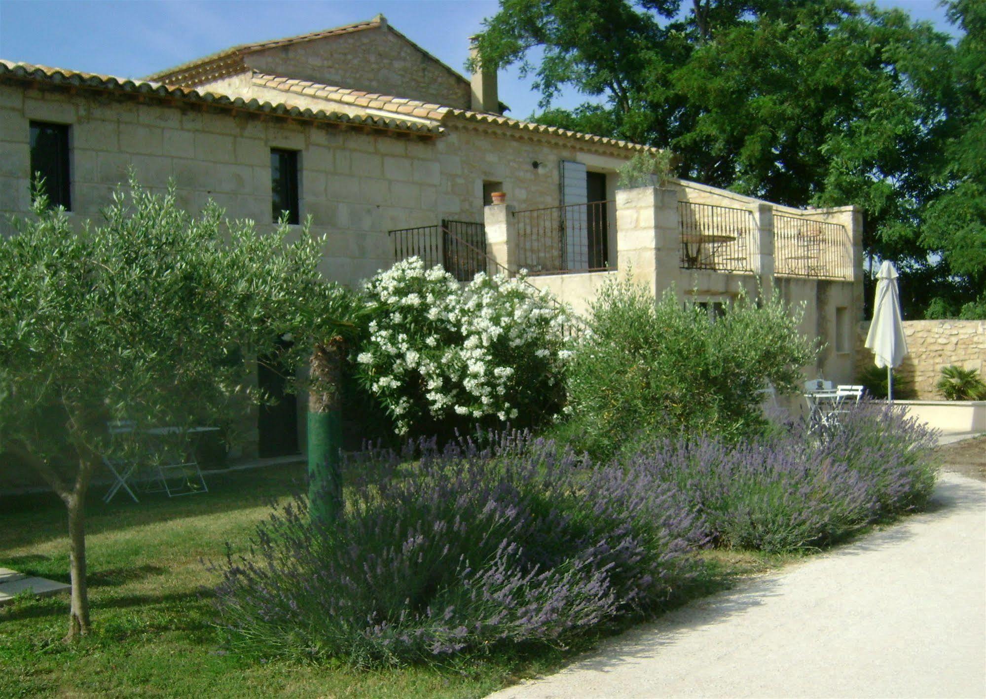 Mas Guiraud, Le Coquet Panzió Beaucaire  Kültér fotó