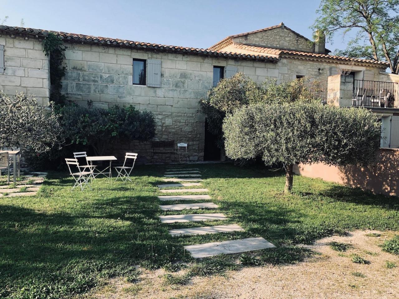 Mas Guiraud, Le Coquet Panzió Beaucaire  Kültér fotó